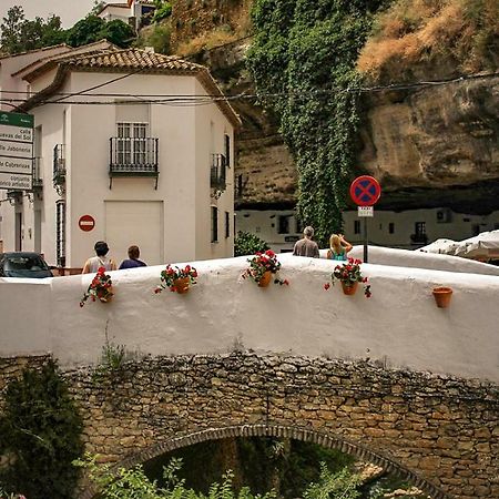 شقة La Casa Del Rio Setenil De Las Bodegas المظهر الخارجي الصورة