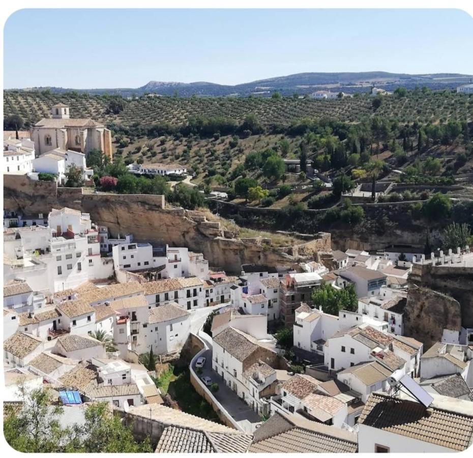شقة La Casa Del Rio Setenil De Las Bodegas المظهر الخارجي الصورة